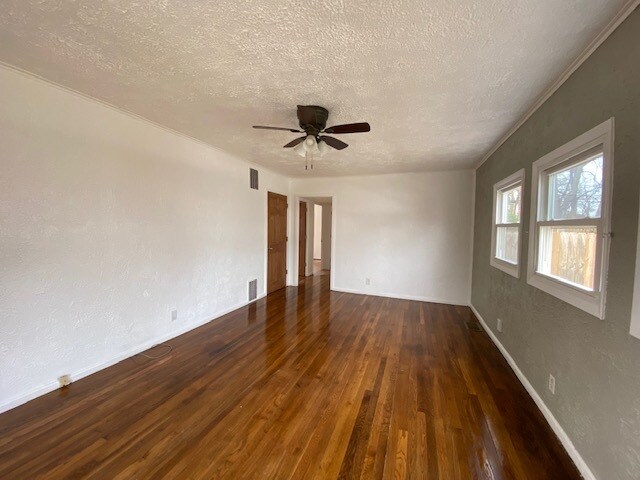 Foto del edificio - 4005 Addison St