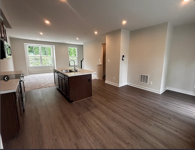 Building Photo - 1815 Bergerac Ct