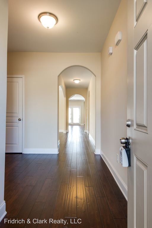 Foto del edificio - 4 br, 3.5 bath House - 192 Irvine Lane