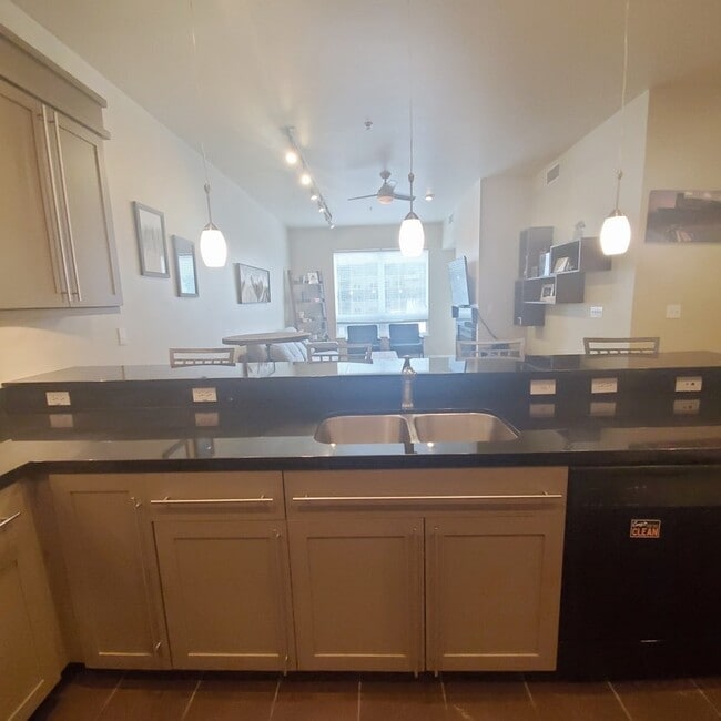Building Photo - 350 S 200 E