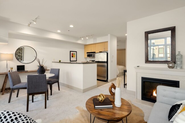 Building Photo - Beautiful Condo by Gasworks Park