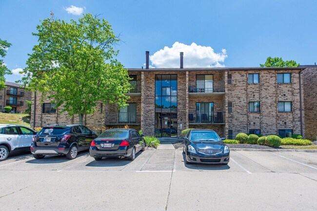 Photo - 2 Bedroom Condo Available