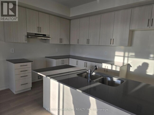 Building Photo - 79 Rackham Ln