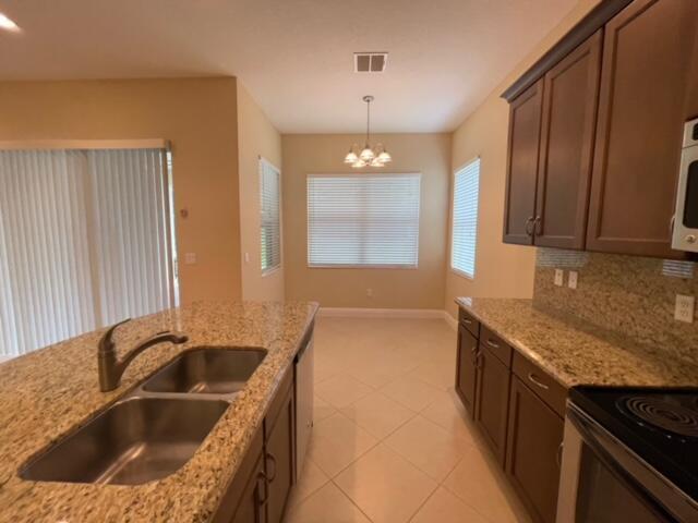 Building Photo - 2830 Bellarosa Cir