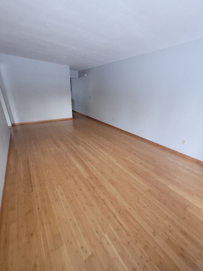 Foto del edificio - 3021 Blakeley Ave