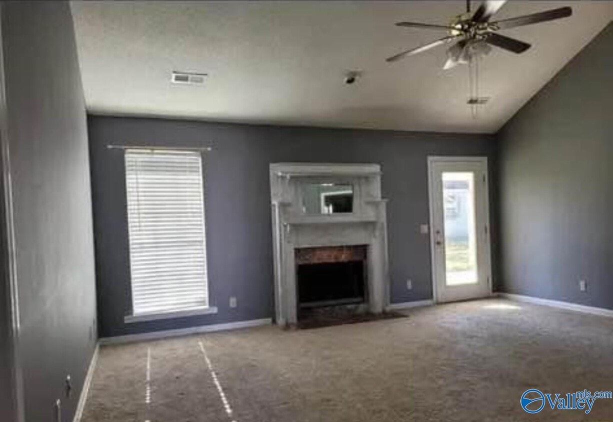 Building Photo - 1802 Chickasaw Dr