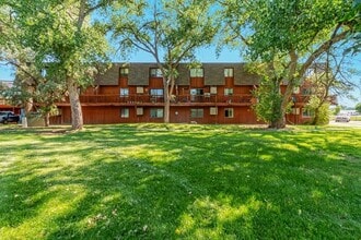 Building Photo - 2915 Orchard Ave