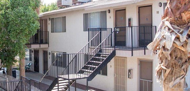 Building Photo - Pacifica Manor