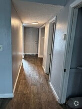 Building Photo - 270 Tampa Dr