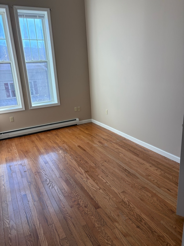 Building Photo - 97 Main St