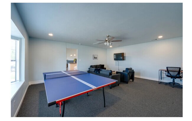 Foto del edificio - 7104 Elliot Ct