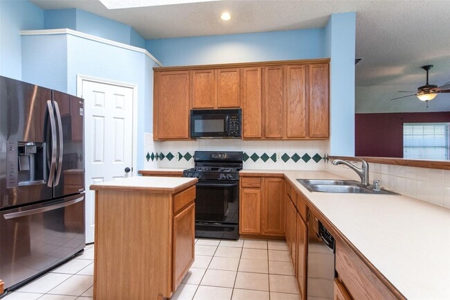 Building Photo - 4917 Twilight Dr