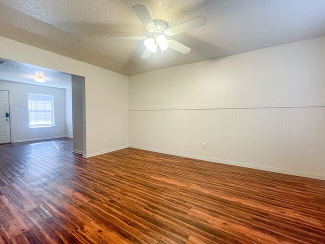 Building Photo - 255 Betty Jane Ln