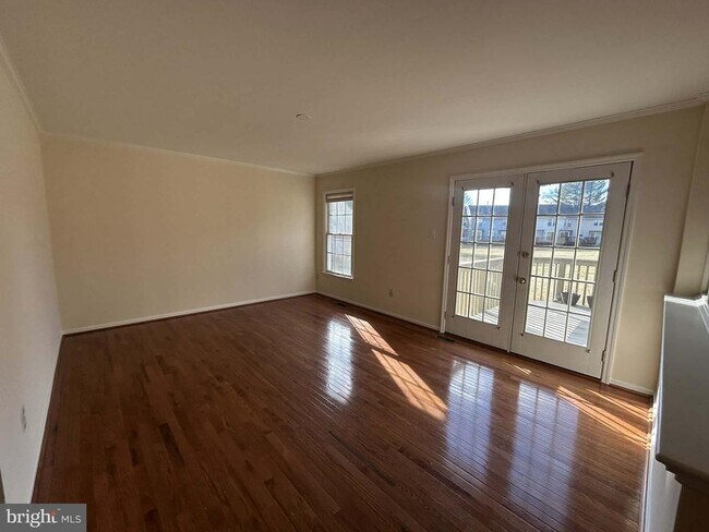 Foto del edificio - 506 Dunbarton Ct