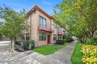 Building Photo - 9400 Bellaire Blvd