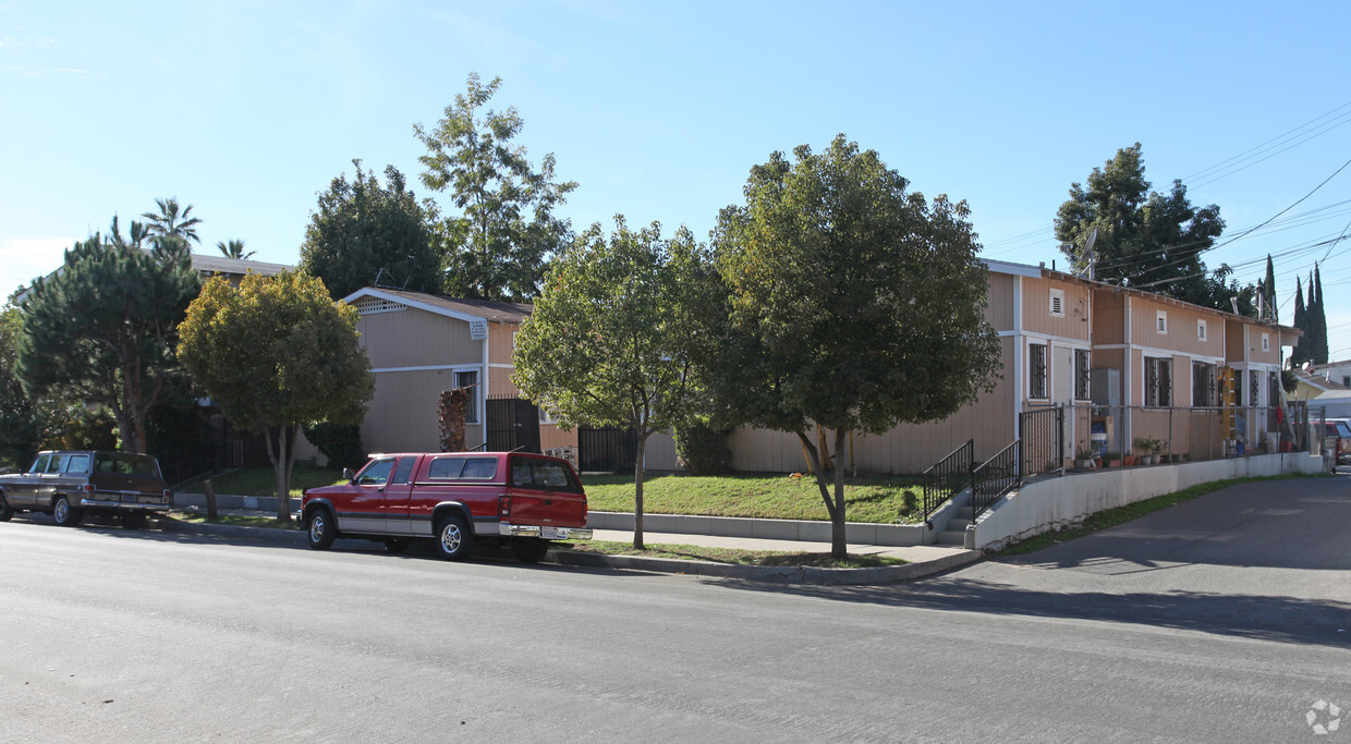 Foto principal - 411-415 Toledo St