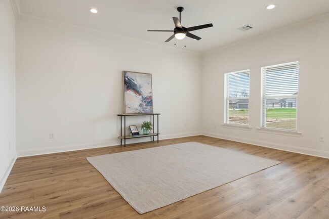 Building Photo - 107 Lotus Ln