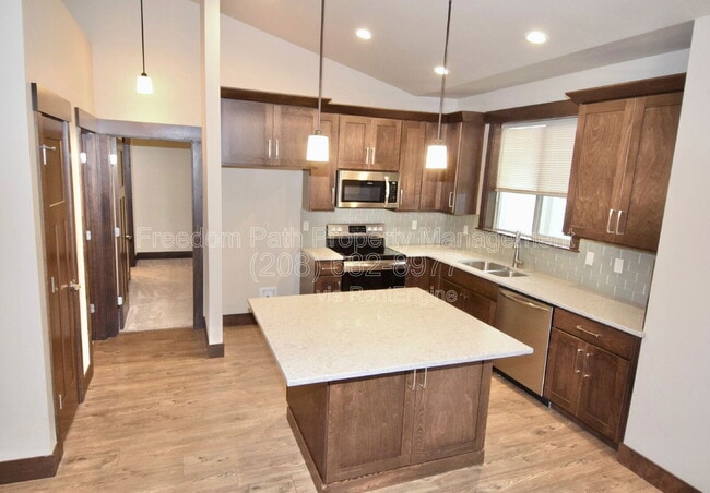 Building Photo - 7763 N Hibiscus Ln