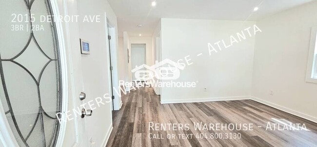 Building Photo - 2015 Detroit Ave NW