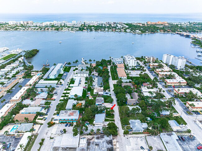 Foto del edificio - 119 Sunrise Ave