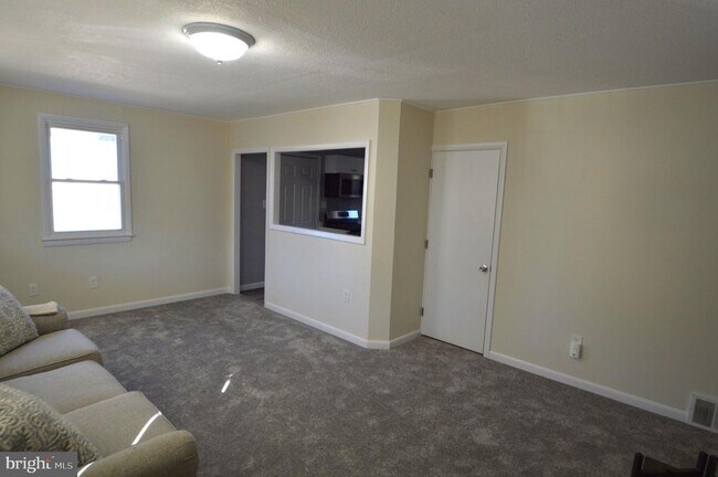 Foto del edificio - 267 Mott Ave