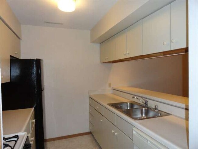 Building Photo - 1032 S Sunnyvale Ln