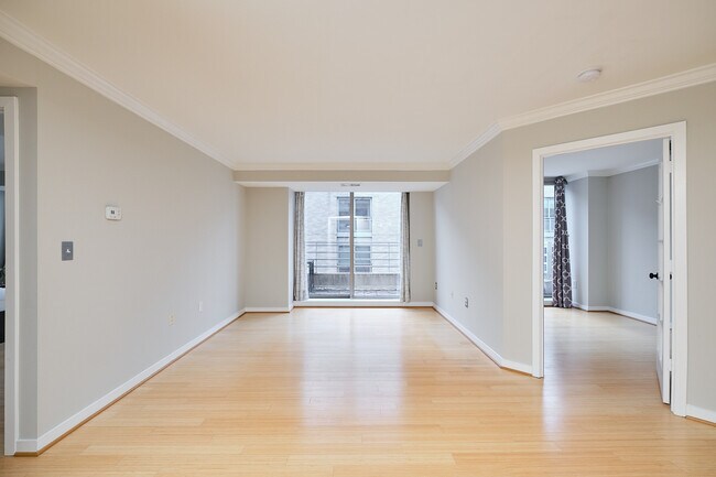 Foto del edificio - 1275 25th St NW