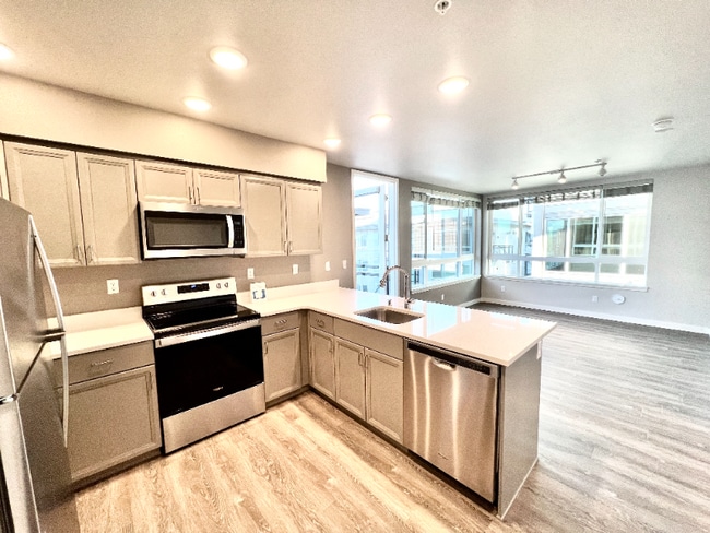 Building Photo - 2330 Yakima Ct
