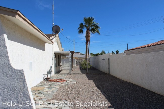 Building Photo - 2 br, 2 bath House - 3096 Kiowa Blvd N