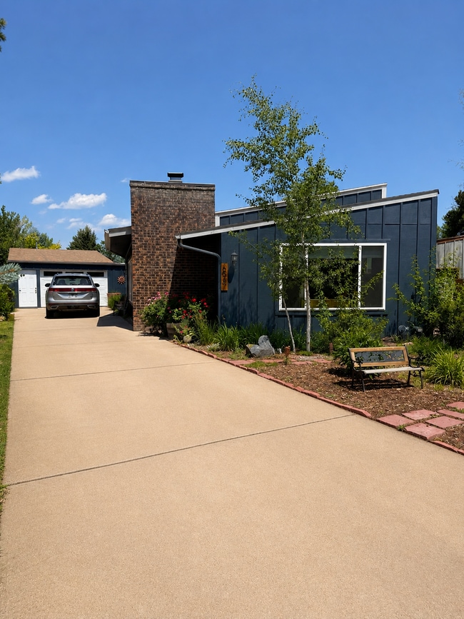 Building Photo - 6987 Miro Ct