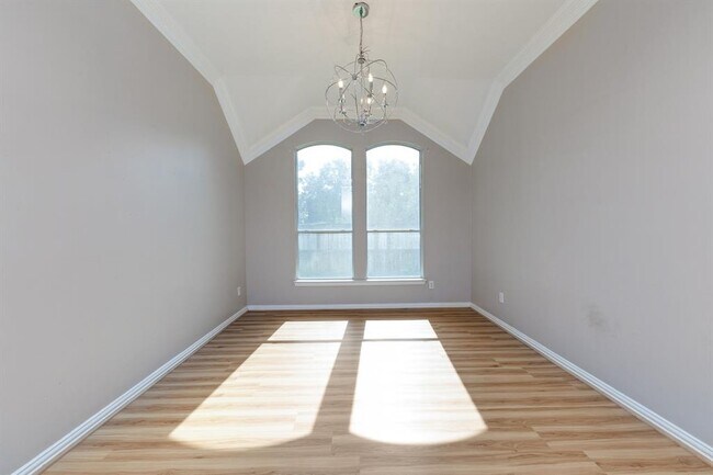 Foto del edificio - 3907 N Bank Ct