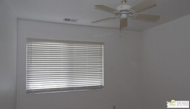 Foto del edificio - 78650 Ave 42 Ave