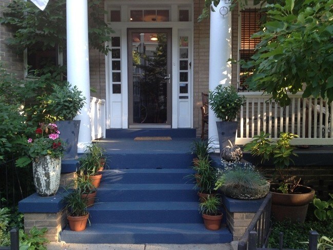 Foto del edificio - 1640 Hobart St NW