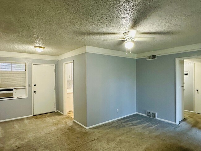 Building Photo - 2711 Duncan Drive