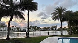 Foto del edificio - 628 N Island Rd