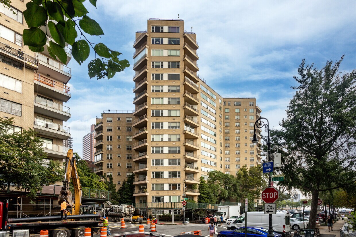 Foto del edificio - 200 East End Ave