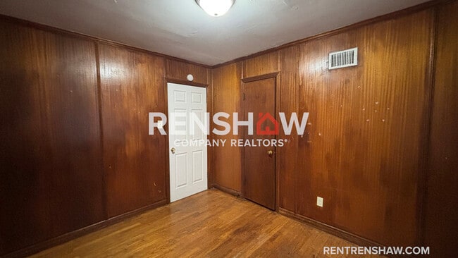 Building Photo - 4243 Vann Ave