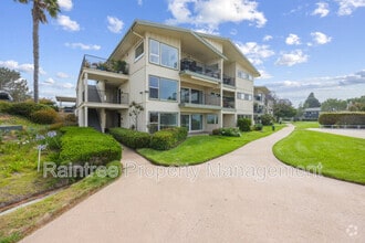 Building Photo - 620 W Solana Cir
