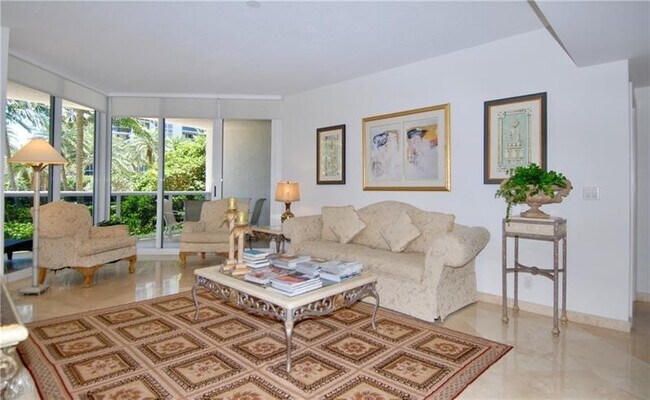 Foto del edificio - 3200 N Ocean Blvd