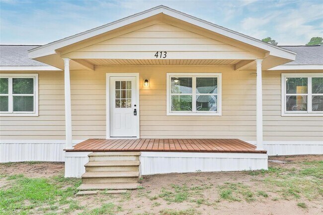 Building Photo - 413 Tejas Blvd