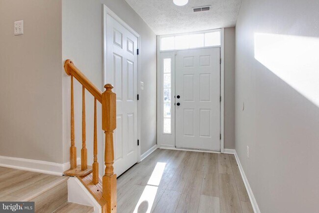 Foto del edificio - 1734 Sea Pine Cir