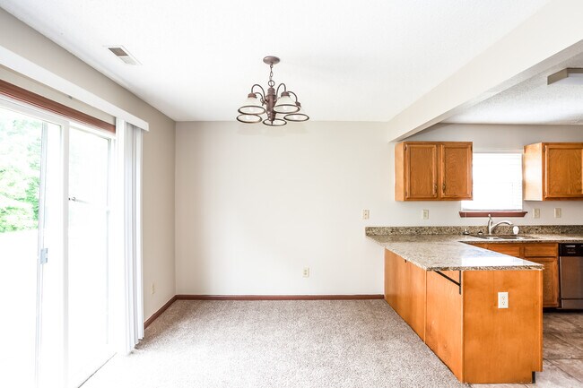 Foto del edificio - 8930 Lighthorse Dr