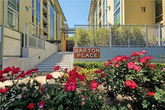 Foto del edificio - 1600 Barton Springs Rd