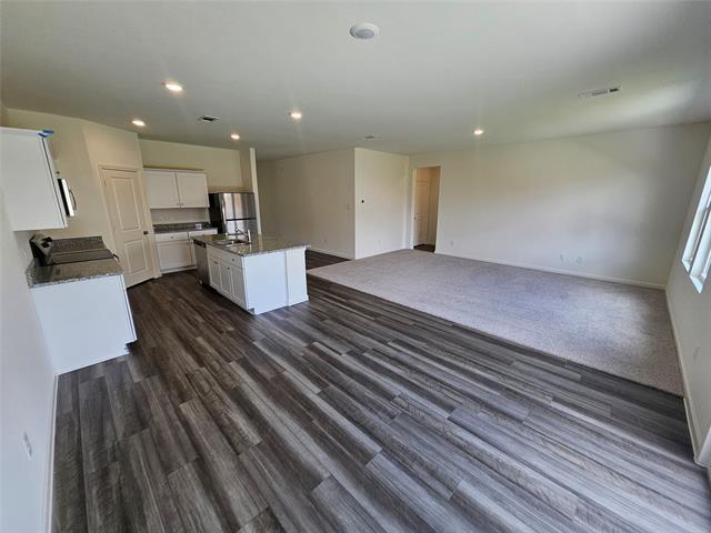 Foto del edificio - 4908 Mccoy Dr