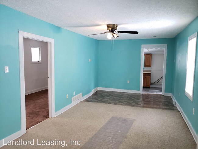 Building Photo - 2 br, 1 bath House - 821 Howard Drive