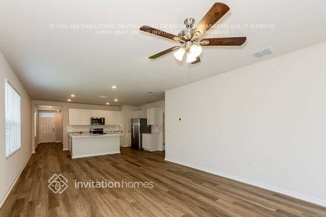 Building Photo - 8028 Majestic Palms Ct