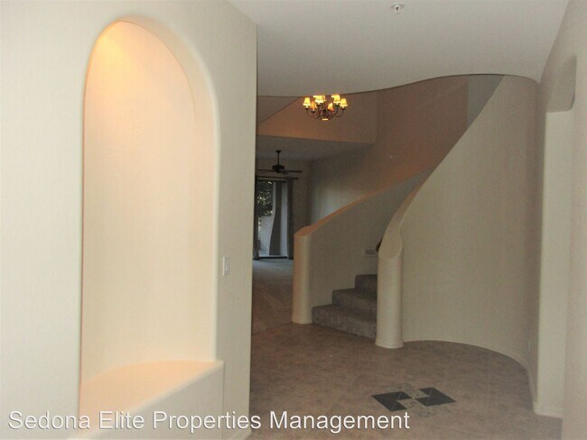 Building Photo - 3 br, 3.5 bath House - 20 Colinas
