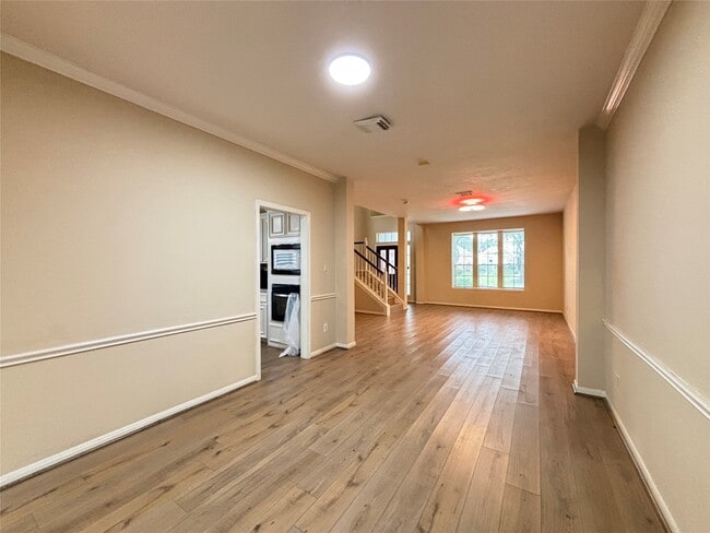 Building Photo - 3418 Shadowfern Dr