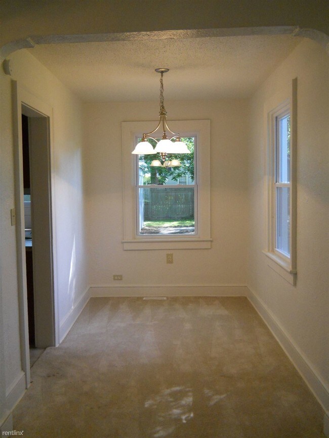 Building Photo - 4 br, 2 bath House - 1432 Shelton Ave