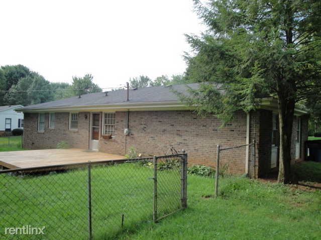 Foto del edificio - 800 Shawnee Way